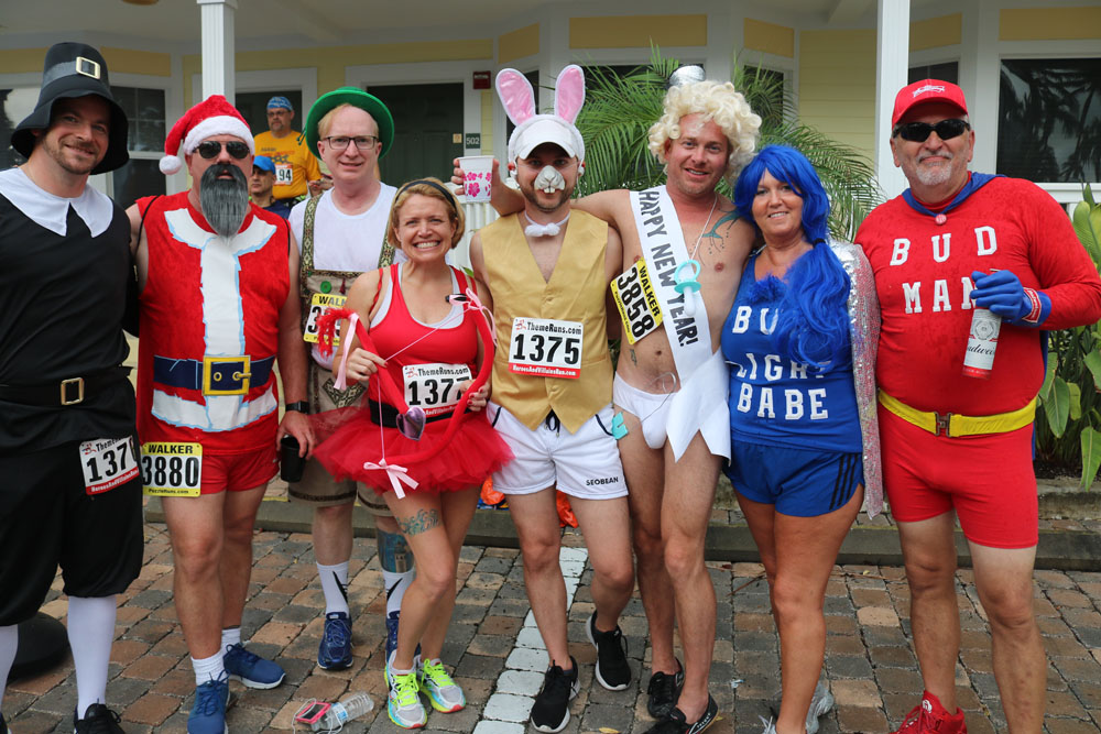 Heroes and Villains 5K 2017 photo - Duval Street, Key West